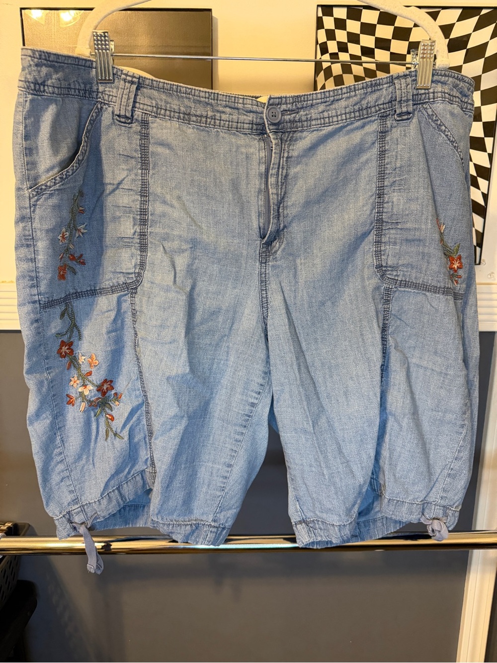 Whimsical St. John's Bay blue faux denim cotton shorts